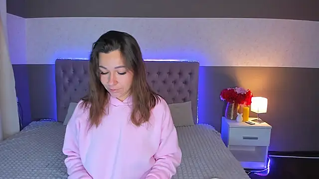 ElissGlow online show from 3, 10, 2025