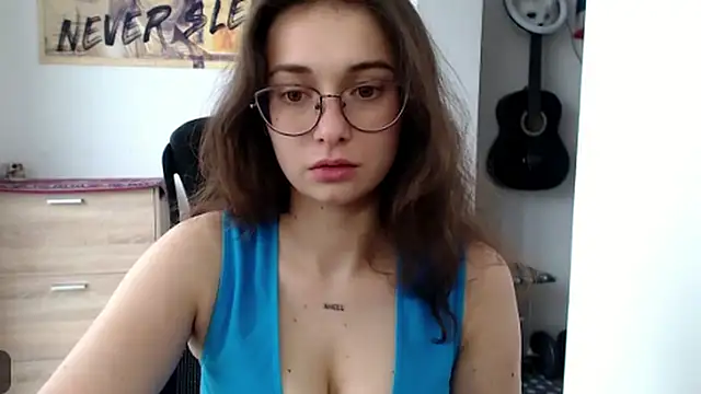 Snapshot of HotAnna2004 chatting on 13, 9, 2025 HotAnna2004 online show from 13, 9, 2025
