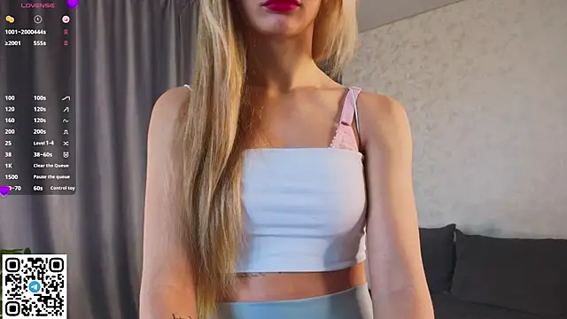 NaughtySeraphine online show from 15, 4, 2026