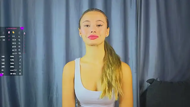 NaughtySeraphine online show from 11, 11, 2025