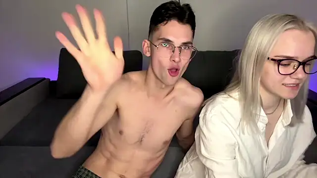 bawdycouplee online show from 25, 10, 2025