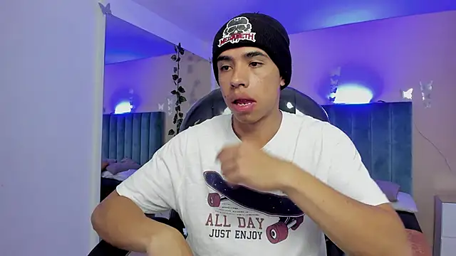 Muscle Scott online show from 9, 11, 2025