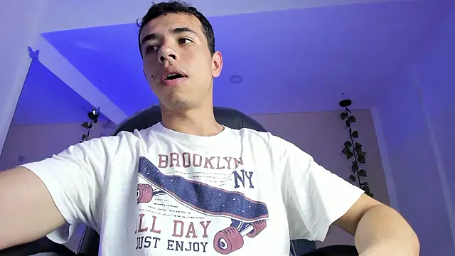 Muscle Scott online show from 3, 3, 2026