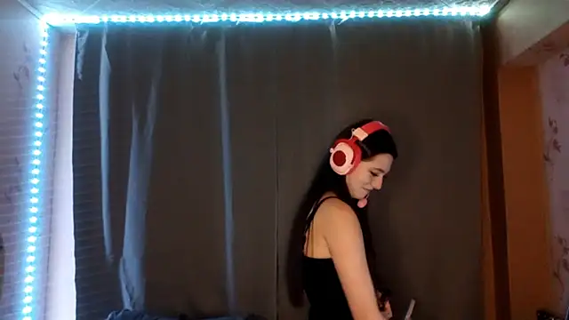 Sophiecuttie online show from 11, 10, 2025