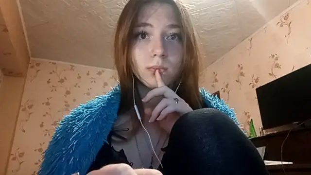 Sophiecuttie online show from 11, 9, 2025