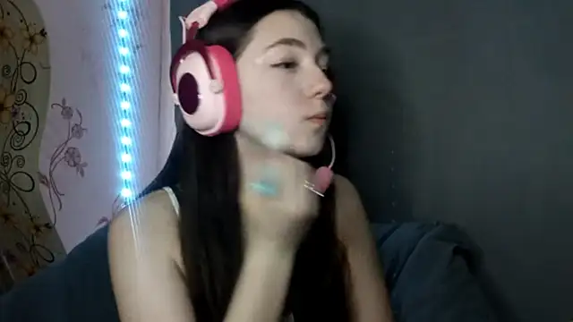 Sophiecuttie online show from 30, 10, 2025