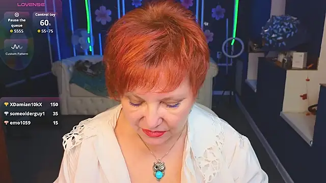 Kira Kenett online show from 2, 12, 2025