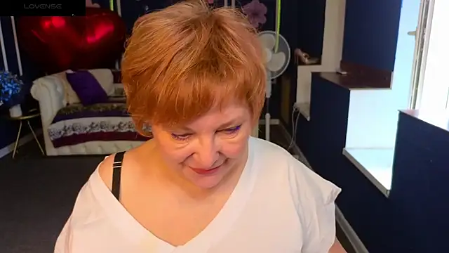 Kira Kenett online show from 2, 6, 2026