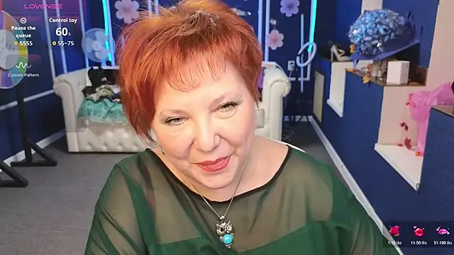 Kira Kenett online show from 1, 12, 2025