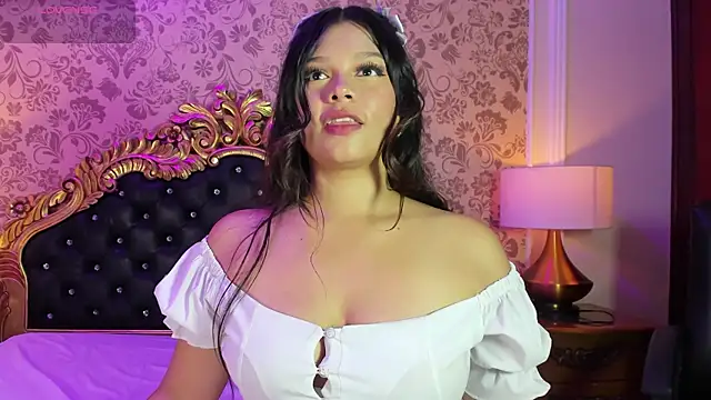 Snapshot of HatsaJones chatting on 9, 10, 2025 HatsaJones online show from 9, 10, 2025