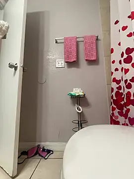 dmmeformerch online show from 10, 4, 2026