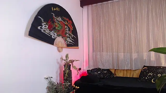 Ellyuwuw online show from 8, 4, 2026