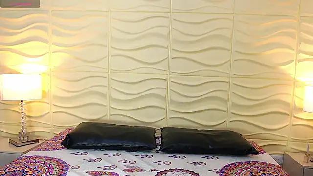 VioletPons online show from 2, 2, 2026