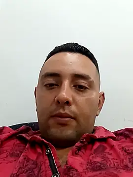 Snapshot of angelitocalientico chatting on 2, 10, 2025 angelitocalientico online show from 2, 10, 2025