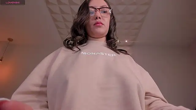 AnnaHoffman  online show from 21, 9, 2025