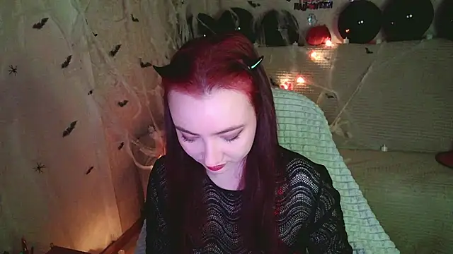 Snapshot of Micky_Wood chatting on 29, 10, 2025 Micky Wood online show from 29, 10, 2025