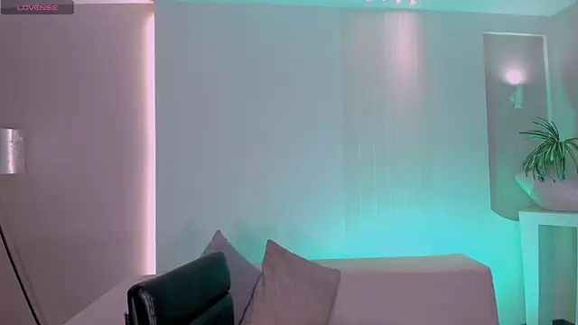 SussyBellX online show from 10, 11, 2025