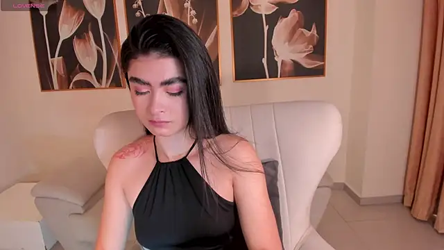 LucyWeiss  online show from 9, 11, 2025