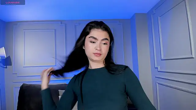 LucyWeiss  online show from 19, 10, 2025