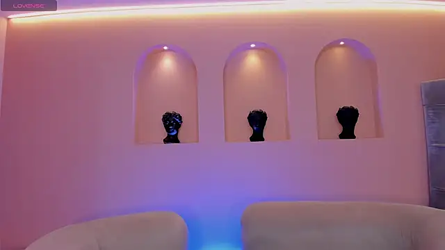 LucyWeiss  online show from 16, 10, 2025