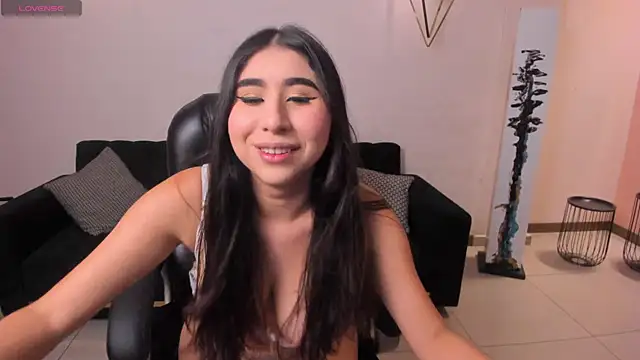 MayaMoretti  online show from 15, 10, 2025