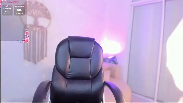 Ginni charlotte online show from 9, 2, 2026