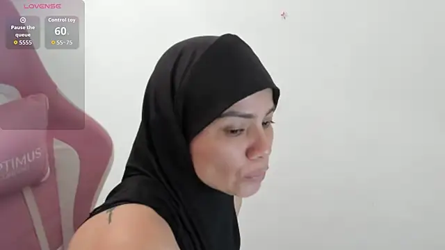 Snapshot of dalila_kemur chatting on 13, 11, 2025 dalila kemur online show from 13, 11, 2025