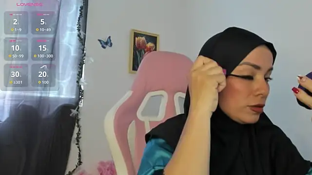 Snapshot of dalila_kemur chatting on 22, 10, 2025 dalila kemur online show from 22, 10, 2025