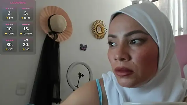 Snapshot of dalila_kemur chatting on 9, 10, 2025 dalila kemur online show from 9, 10, 2025