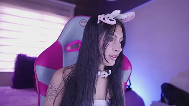 Rebecah 1 online show from 23, 2, 2026