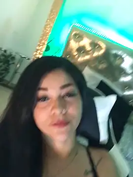 Mariana Montes online show from 23, 9, 2025