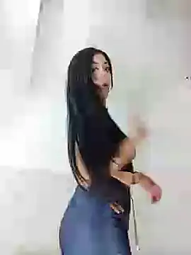 Mariana Montes online show from 26, 9, 2025