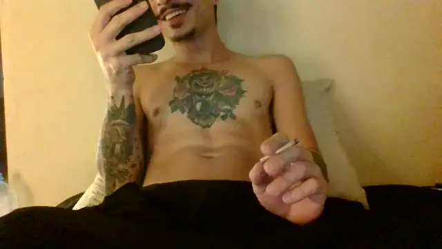 Skate012 online show from 28, 6, 2026