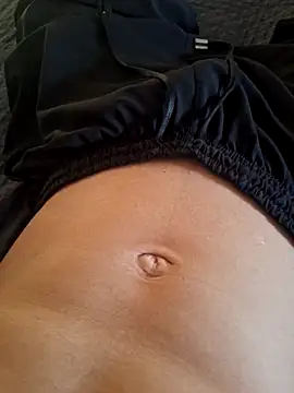 Skate012 online show from 9, 3, 2026