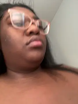 Snapshot of bunbun420247 chatting on 20, 12, 2025 bunbun420247 online show from 20, 12, 2025