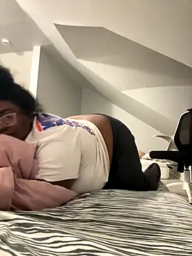 Snapshot of bunbun420247 chatting on 7, 1, 2026 bunbun420247 online show from 7, 1, 2026