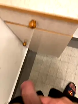 Snapshot of couplebest1 chatting on 8, 10, 2025 couplebest1 online show from 8, 10, 2025