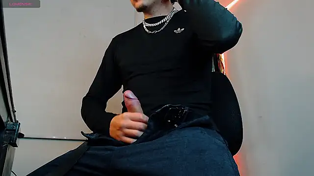 liamty luxor online show from 7, 2, 2026