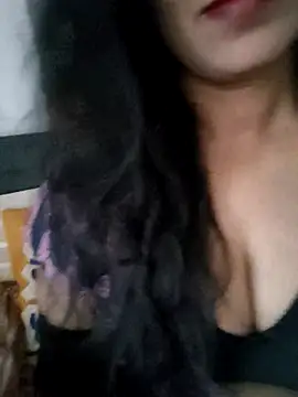 Deepa Sharma143 online show from 22, 10, 2025