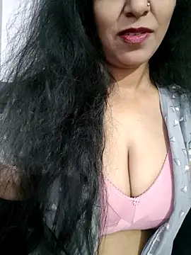 Deepa Sharma143 online show from 1, 3, 2026