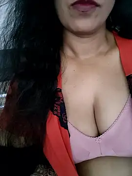 Deepa Sharma143 online show from 28, 4, 2026