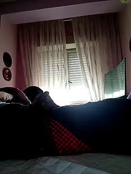 estrogeni online show from 3, 11, 2025