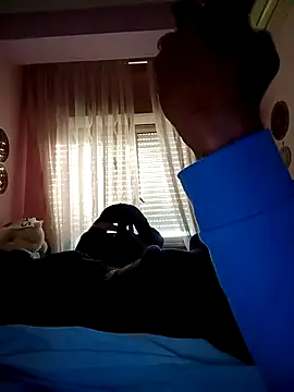 estrogeni online show from 10, 11, 2025