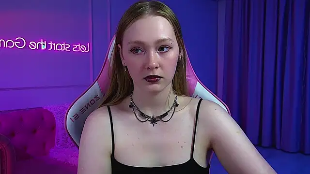 AgataFoxley online show from 27, 5, 2026
