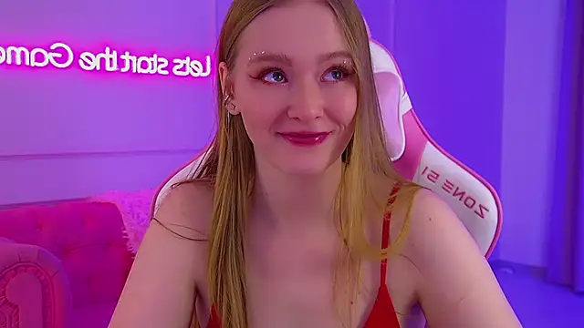 AgataFoxley online show from 4, 2, 2026