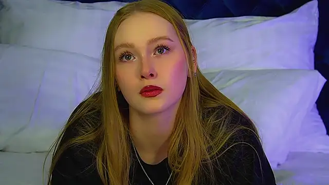 AgataFoxley online show from 19, 6, 2026