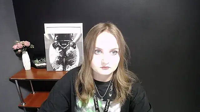 Mystic nikole online show from 11, 9, 2025
