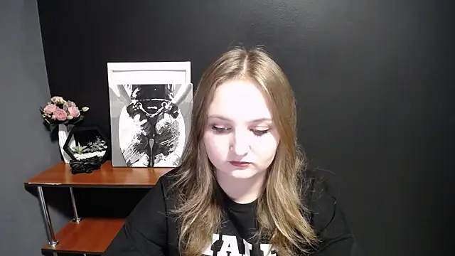 Mystic nikole online show from 1, 10, 2025