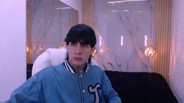 Iantwink18 online show from 7, 3, 2026