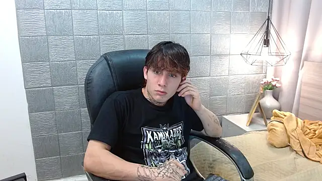 Iantwink18 online show from 19, 9, 2025